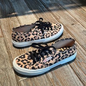 Excellent condition, Leopard Classic Superga